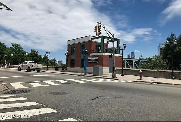 Building Photo - 320 New York Ave