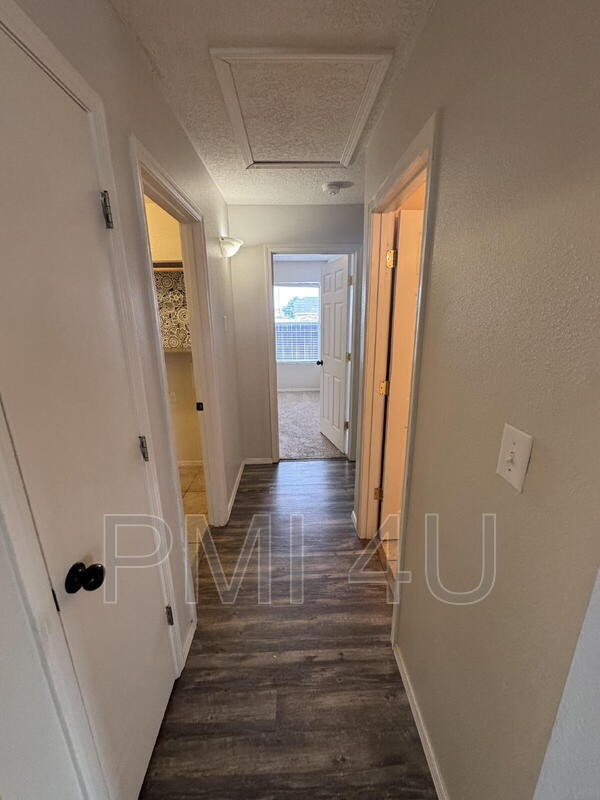 Building Photo - 10620 Rio Del Sole Ct NW