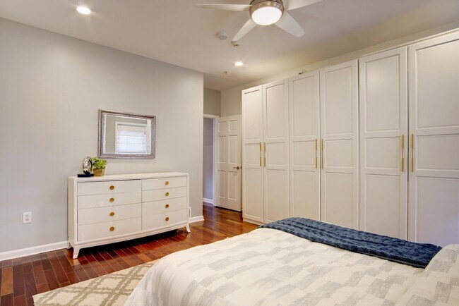 Building Photo - 1907 11th St NW