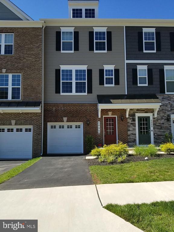 Building Photo - 6090 Camerons Ferry Dr