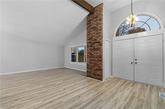 Building Photo - 16982 Bob White Cir