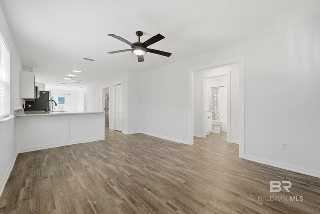 Building Photo - 22771 Racine St