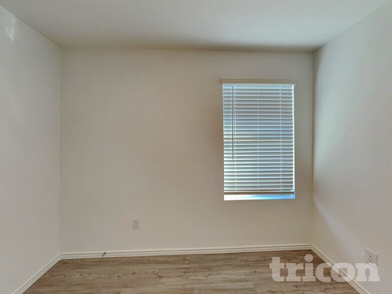 Building Photo - 12911 Hyssop Mdw