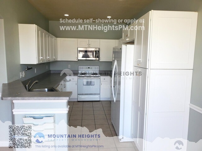 Building Photo - 3113 Provence Ln