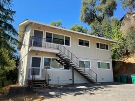 Building Photo - 435 S Shepherd St