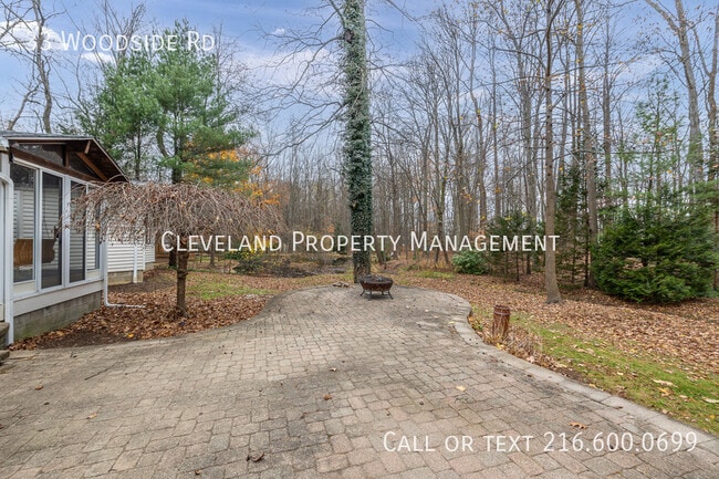 Building Photo - 33 Woodside Rd