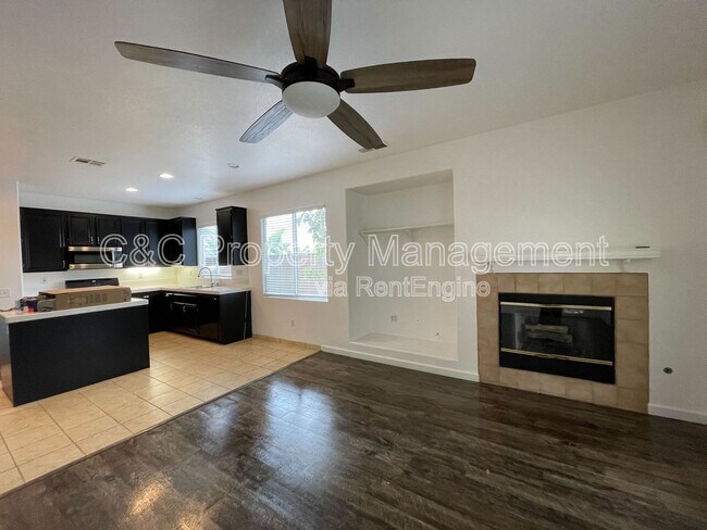 Building Photo - 779 El Caballo Dr