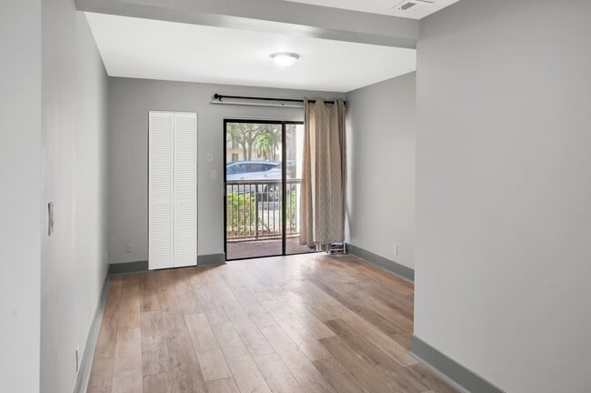 Building Photo - 9123 NW 38th Dr
