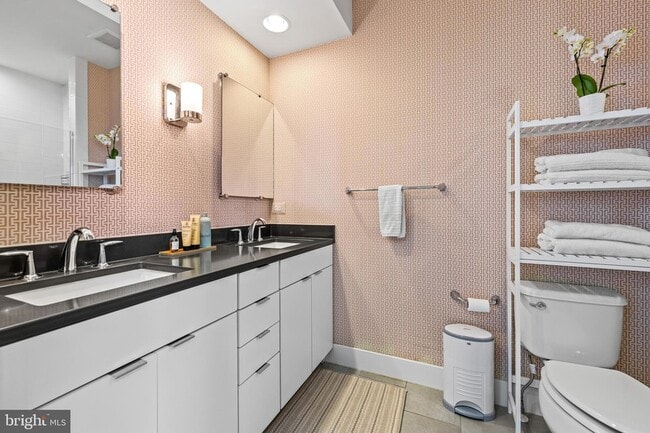 Building Photo - 1600 Beason St