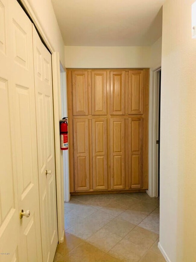 Building Photo - Nice 3 Bed, 2 Bath in Peoria