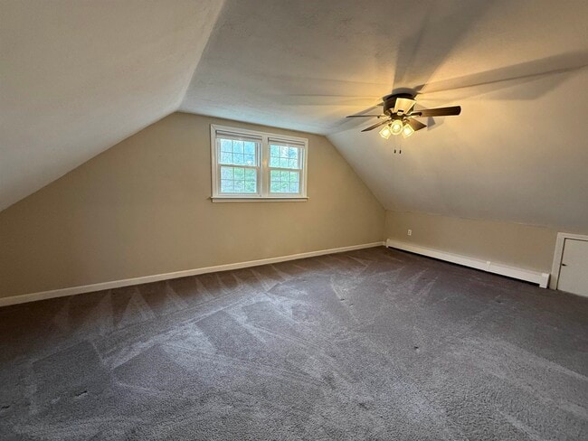 Building Photo - 4 Nelson Dr