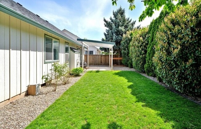Building Photo - 3366 Merryvale Rd