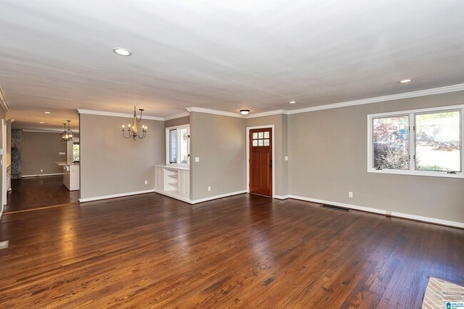 Building Photo - 2005 Chestnut Rd