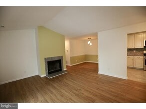 Building Photo - 442 Atlanta Court