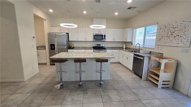 Building Photo - 10971 Meridian Flds Ave