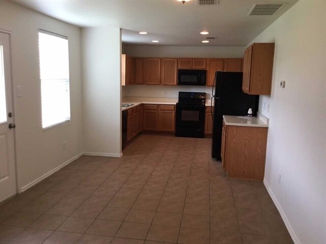 Building Photo - 10616 Park City Trl