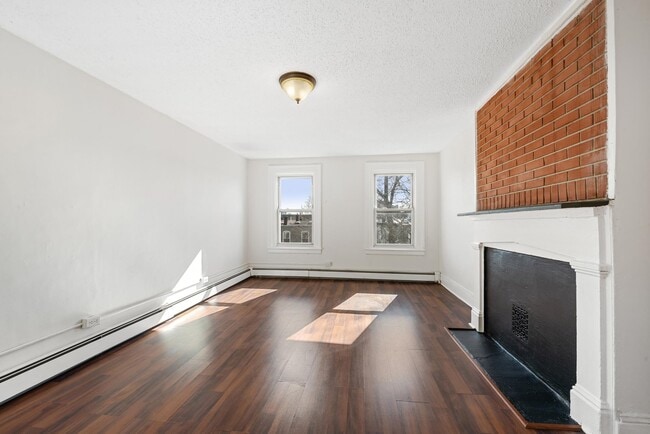 Building Photo - 37 Belmont Ave