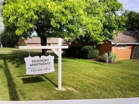 Building Photo - 1666 Rosemont Rd