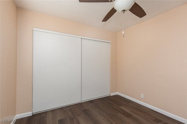 Building Photo - 6205 Bellota Dr