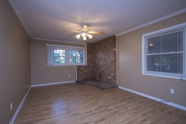 Building Photo - All on one level comfort rancher
