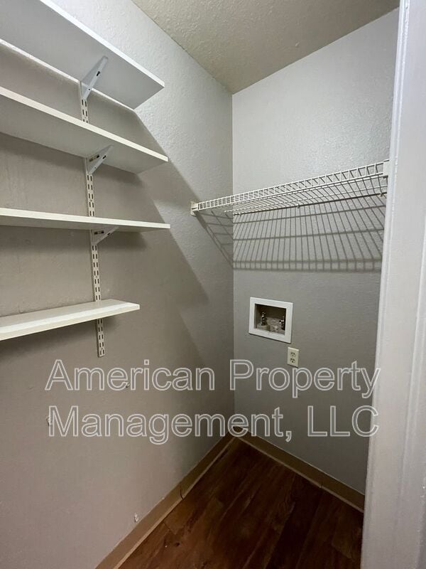 Building Photo - 13120 E 44th St