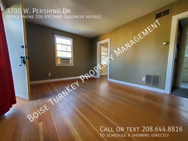 Building Photo - 3700 Pershing Dr