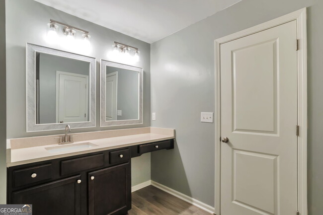 Building Photo - 4098 Clay Ct SE
