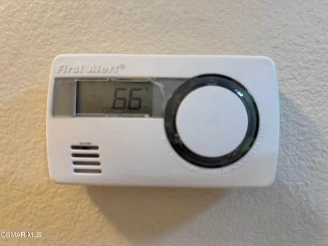 Building Photo - 846 Lindawood St