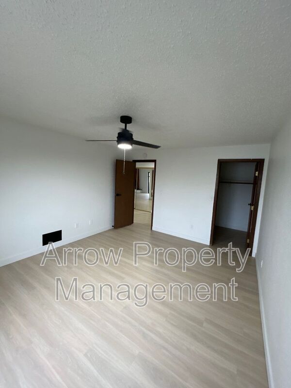 Building Photo - 203 E Arbor Ave