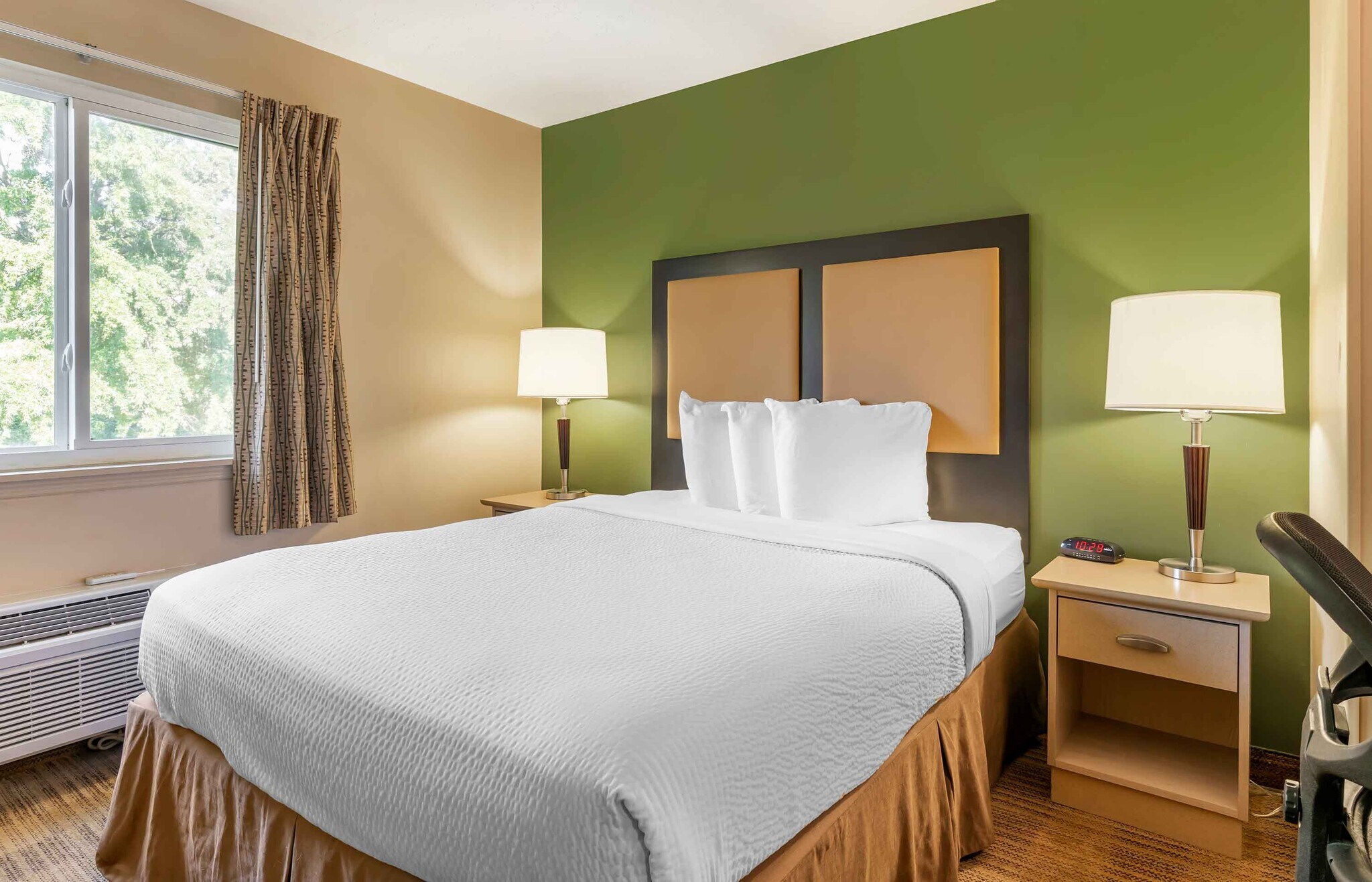 Building Photo - Furnished Studio-Fort Worth - Southwest