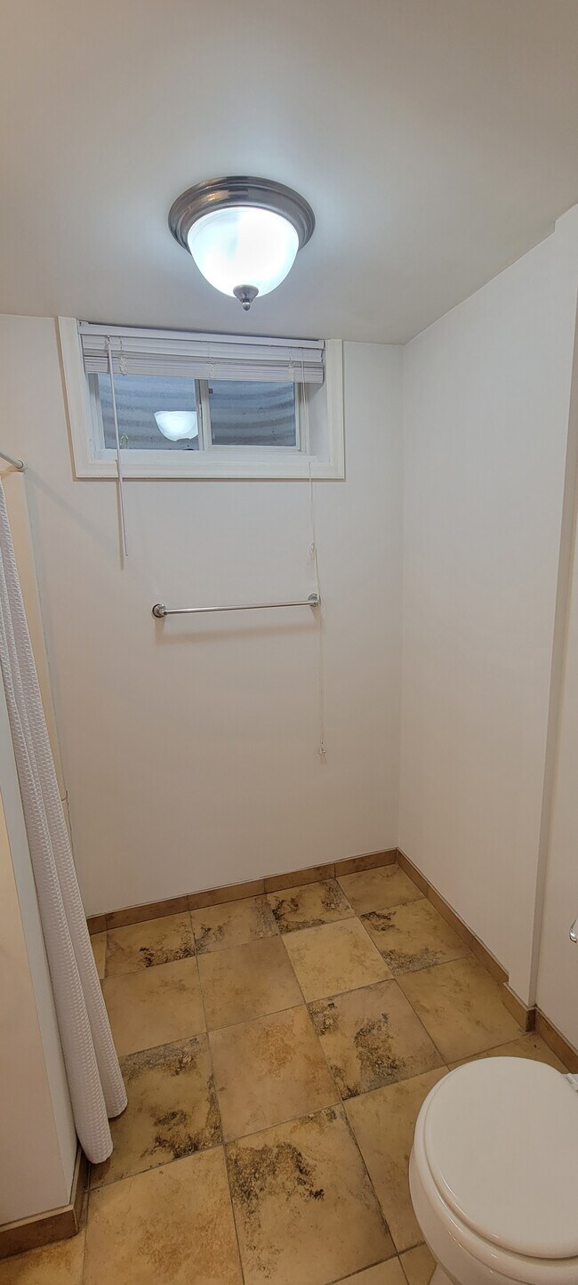 Building Photo - 19101 Delton Ave