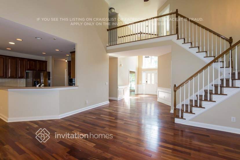 Building Photo - 7000 Weddington Brook Dr