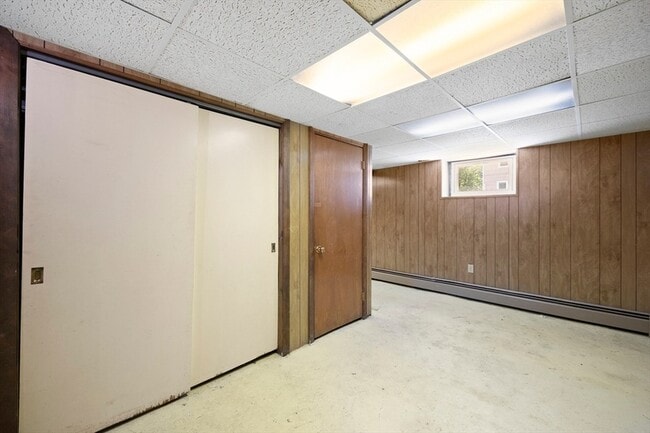 Building Photo - 34 Ricard St