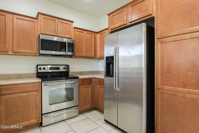 Building Photo - 2429 N 83rd Dr