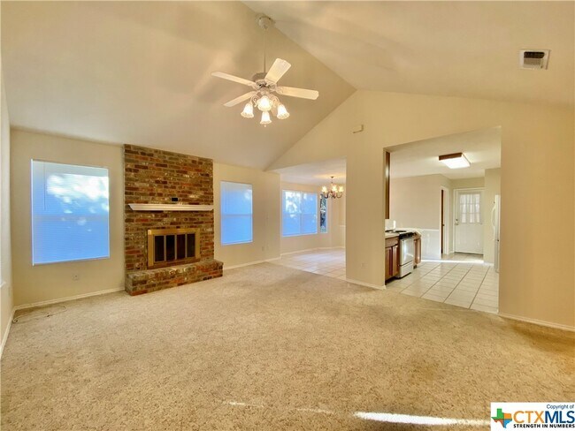 Building Photo - 1593 Amanda-
