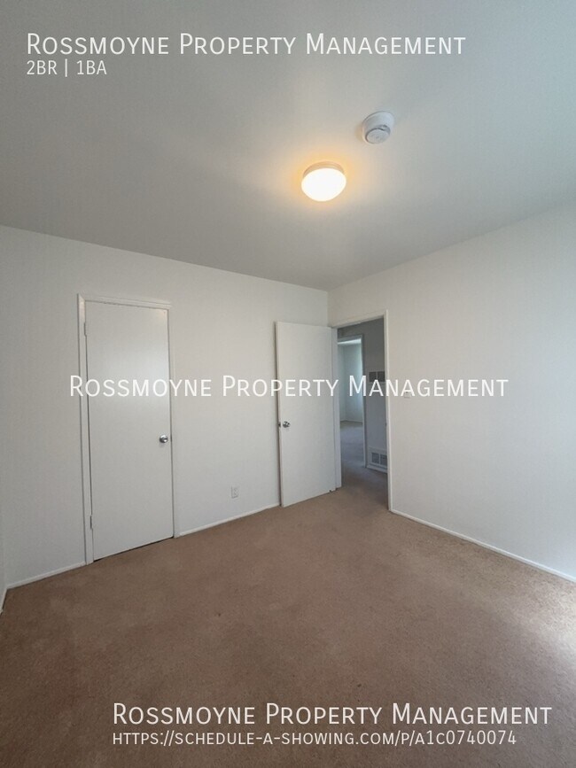 Building Photo - 3342 1/4 Andrita St-
