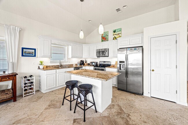 Building Photo - 22123 Cantina Dr