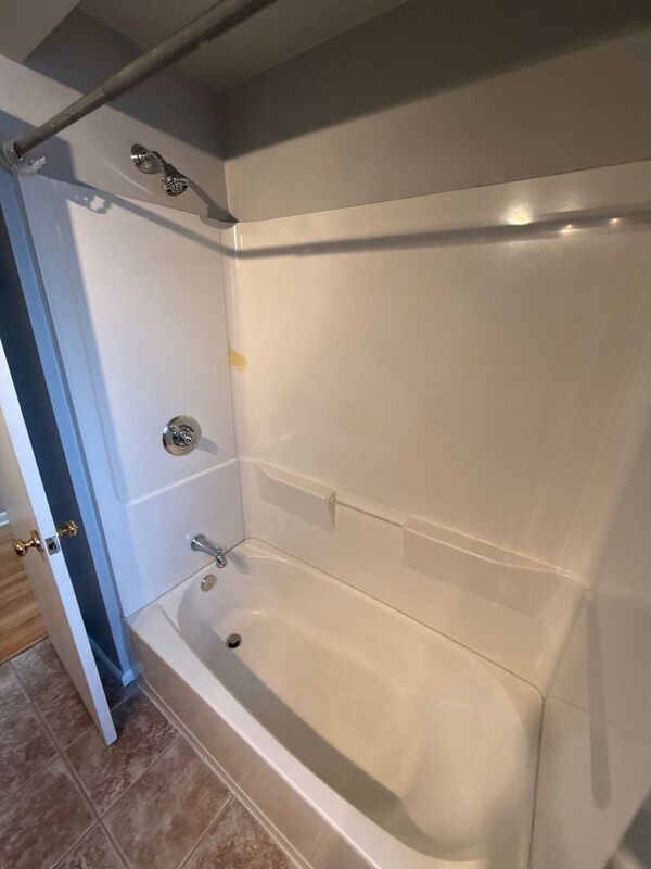 Building Photo - 1740 Glen Creek Rd NW