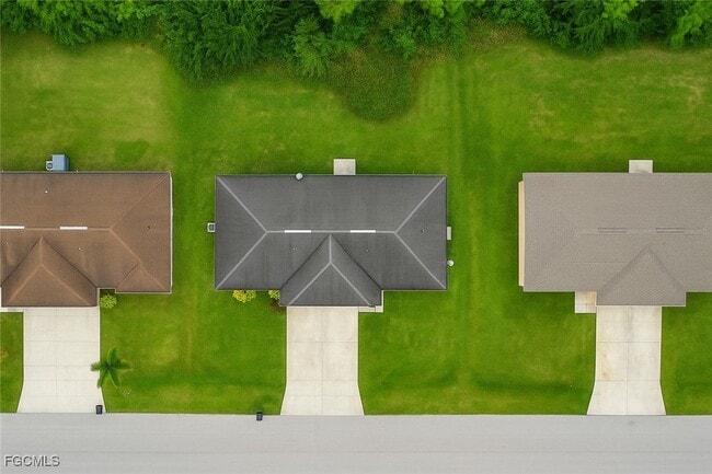 Building Photo - 351 Justice Ave