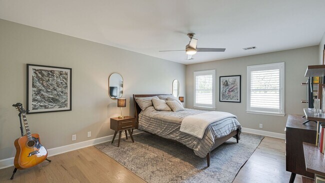 Building Photo - Modern Remodeled 4 Bedroom Rental Home in Brentwood
