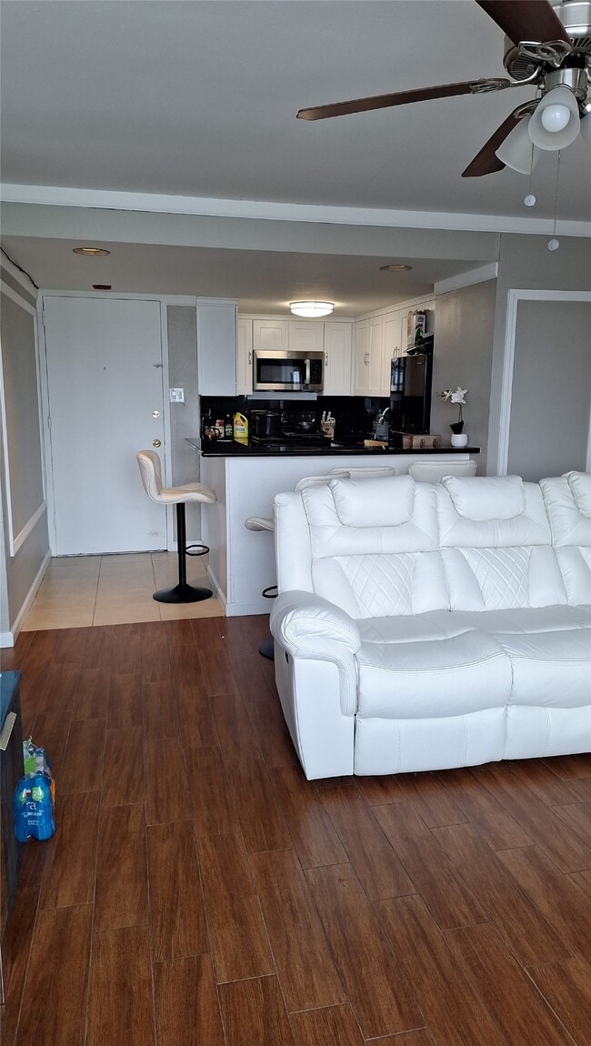 Building Photo - 7510 Hornwood Dr