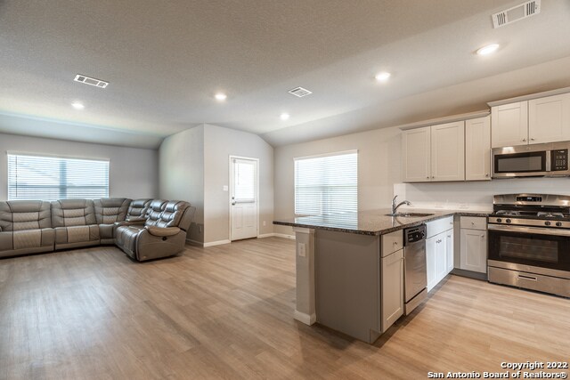 Building Photo - 31537 Acacia Vis