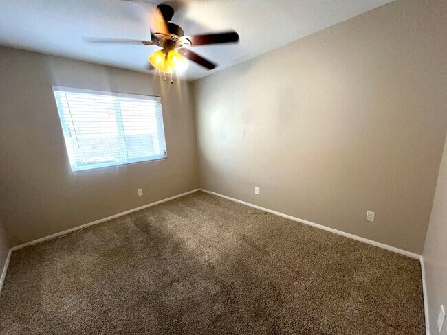 Building Photo - 3 bedroom, 2 bathroom home located in Henderson, NV!