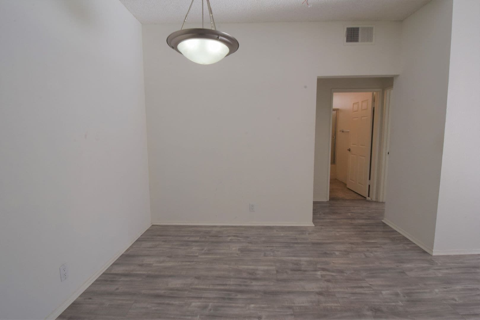 Building Photo - 11594 Moorpark St