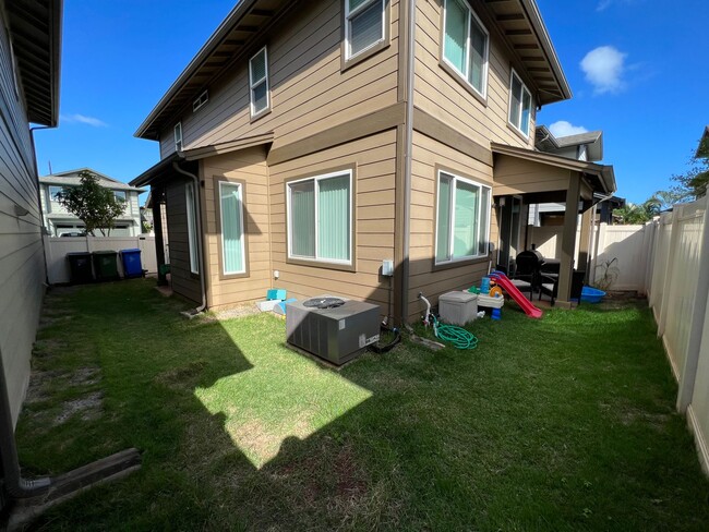 Building Photo - For Rent - [Laulani Trades] 91-1001 Keaunu...