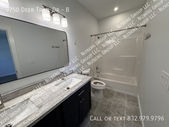 Building Photo - 9750 Deer Trail Dr