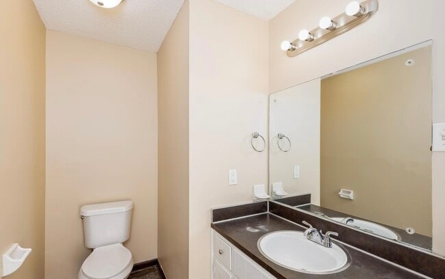 Building Photo - 2517 Wright Cir