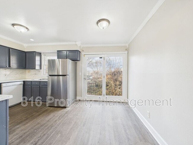 Building Photo - 6304 E 150th Terrace