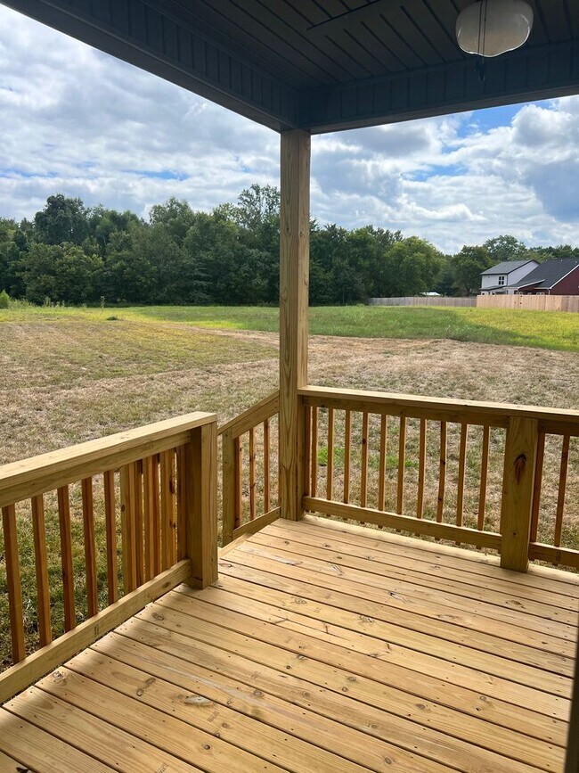 Building Photo - Brand new home in Cherry Acres