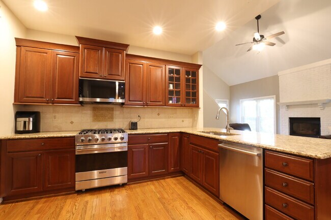 Building Photo - Welcome Home